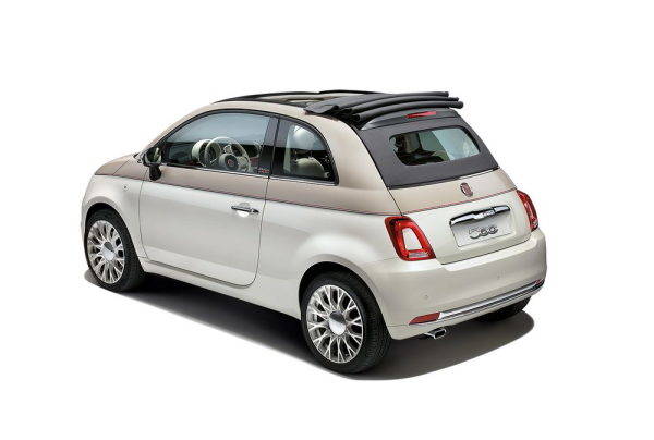 フィアット　500C 60th（シックスティース）