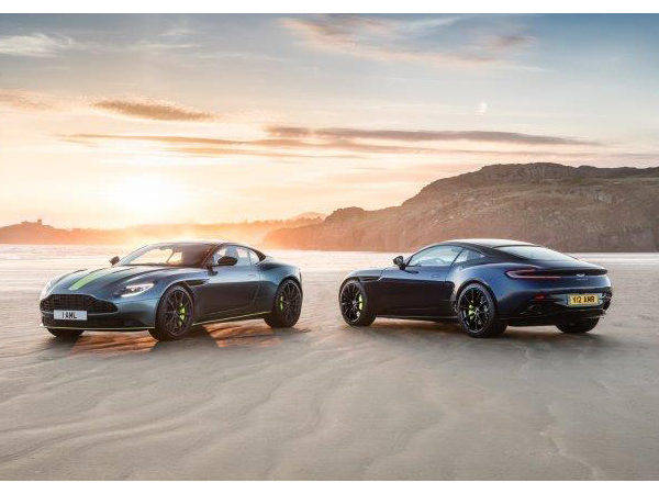 アストンマーチン　DB11AMR