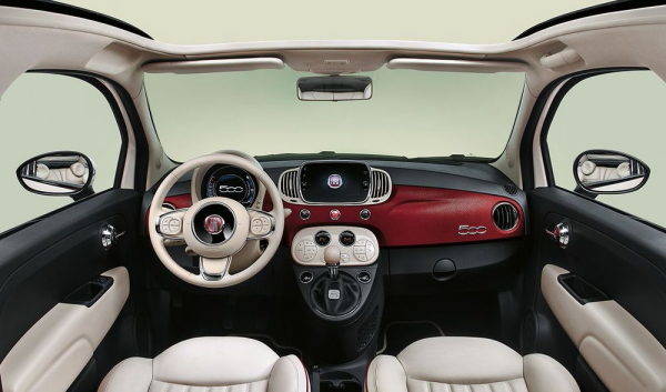 フィアット　500C 60th（シックスティース）　コックピット