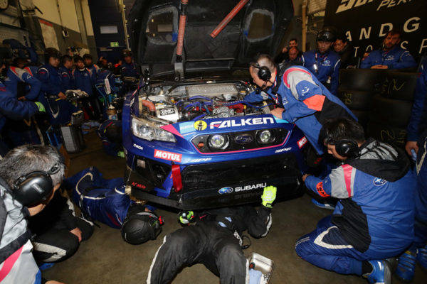 2018ニュルブルクリンク24時間レース スバル WRX STI ピット作業