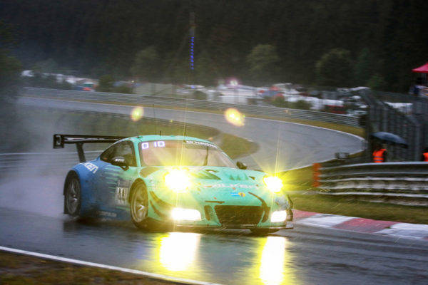 2018ニュルブルクリンク24時間レース ファルケン・モータースポーツ ポルシェ911GT3R