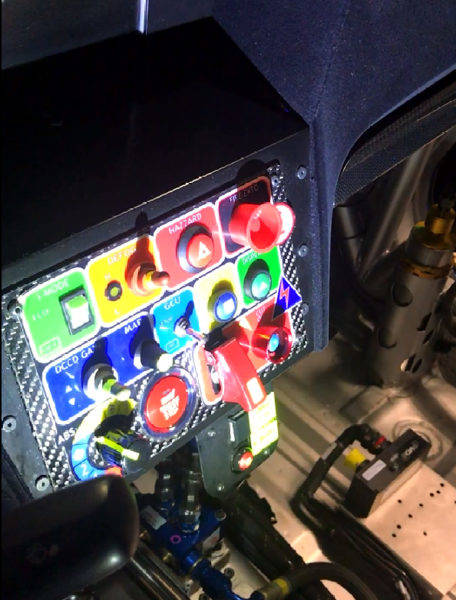 スバル STIの先端技術 決定版 Vol.14 スバル WRX STI ニュルブルクリンク24時間レースクラス優勝 センターデフコントロールスイッチ