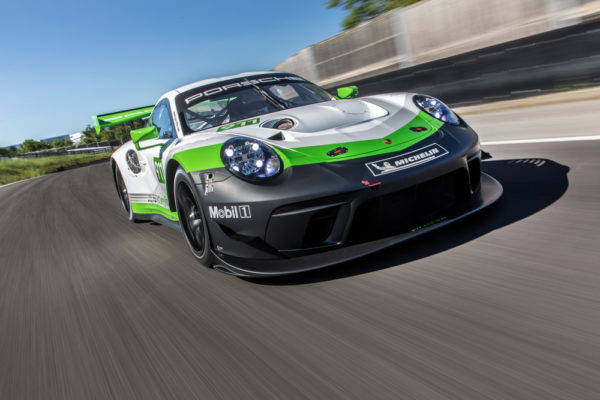 ポルシェ　911GT3R　フロントスタイル