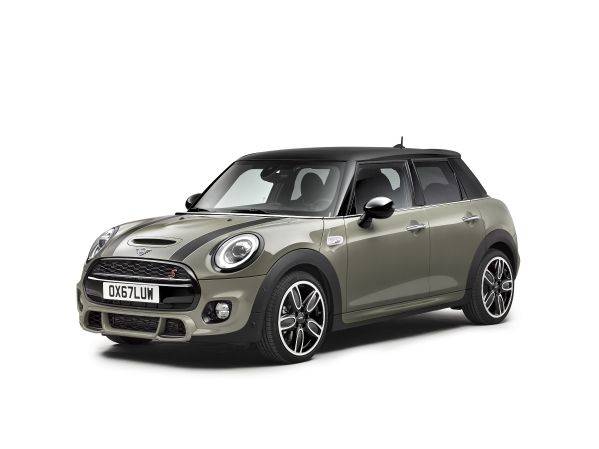 BMW　新型MINI 　クーパーS5ドア