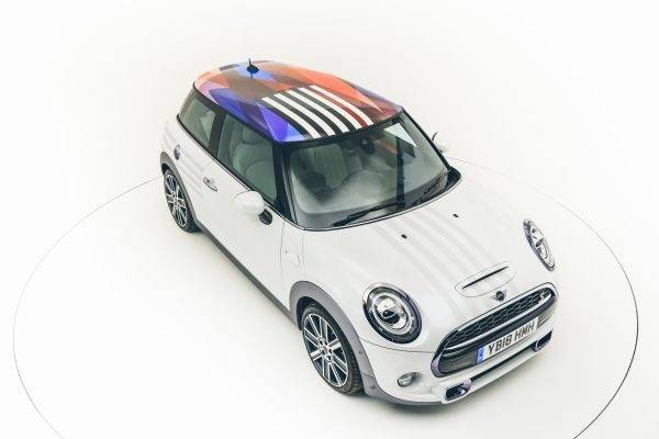 VOL.108 吉田由美のピンポイント&チャームポイント 新型MINI ロイヤルウェディング記念車