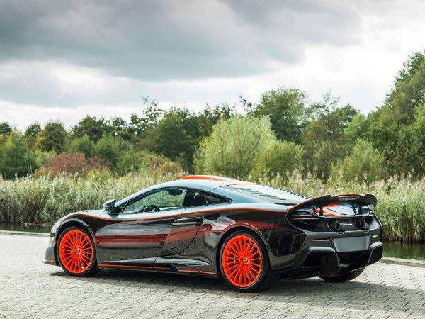 マクラーレン　F1GTRペイント　675LT　リヤスタイル