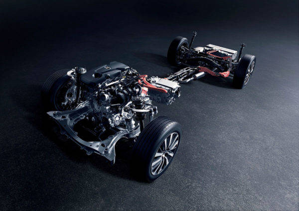 トヨタ　クラウン　15代目　サスペンション　プラットフォーム