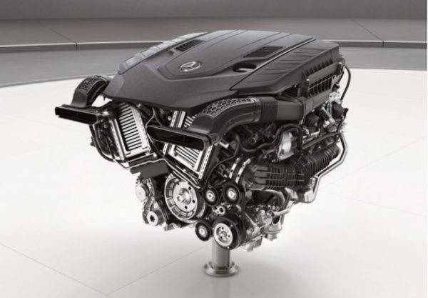 メルセデス・ベンツ　新型Gクラス　4.0L V8ツインターボエンジン