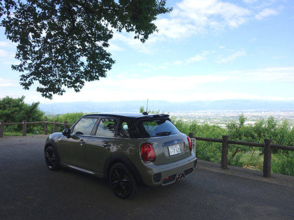 繁浩太郎の言いたい放題　MINI　試乗　MINI5ドア　リヤスタイル
