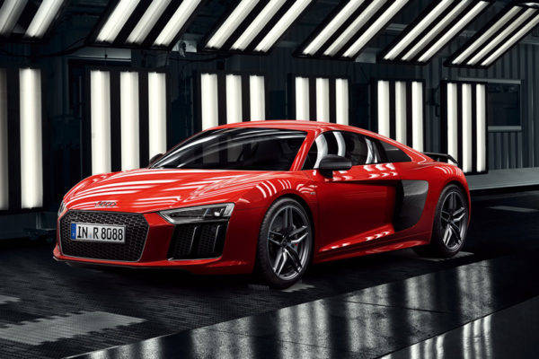 アウディ R8 価格改定