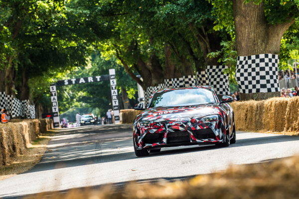 トヨタ スープラ 試作車　走行 グッドウッド・フェスティバル・オブ・スピード2018
