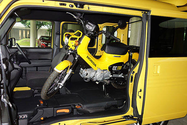 ホンダ N-VAN Bピラーレス 第開口