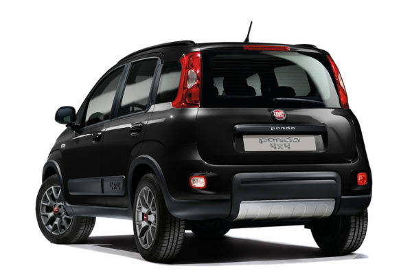 フィアット　パンダ　Panda 4×4 Foresta（フォーバイフォー・フォレスタ）　シネマブラック