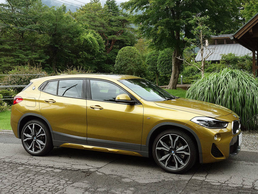 BMW X2　試乗　サイドビュー