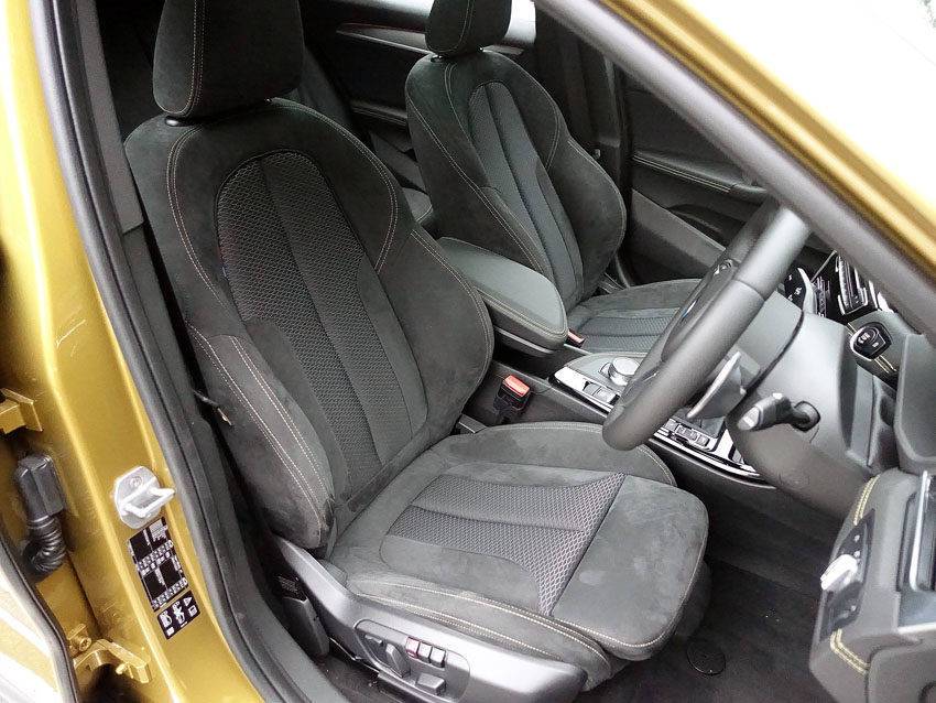 BMW X2　試乗　フロントシート