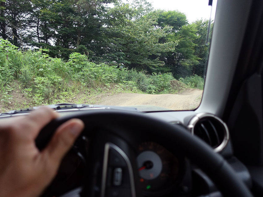 スズキ　ジムニー　試乗　走行風景