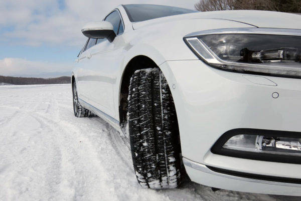ネクセン スタッドレスタイヤ WINGUARD ice2 装着イメージ