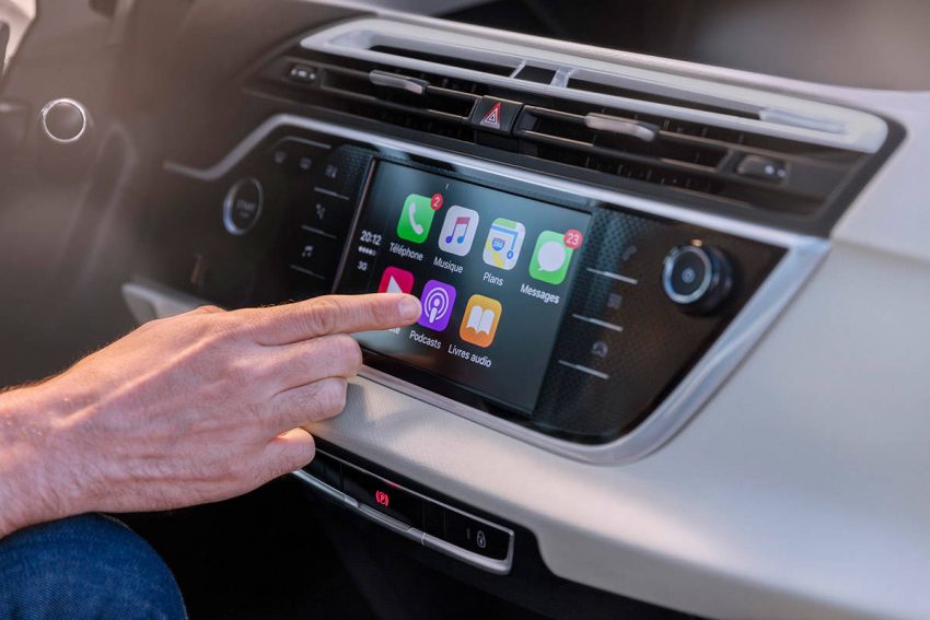シトロエン グランド C4 スペースツアラー CarPlay