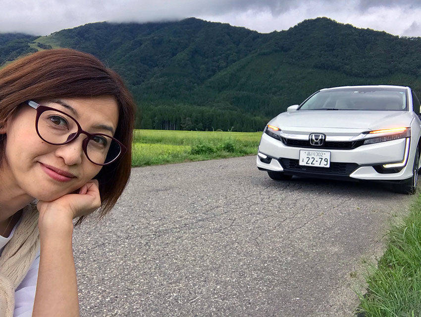 VOL.115 吉田由美のピンポイント＆チャームポイント　ホンダ　クラリティPHEV セルフィー