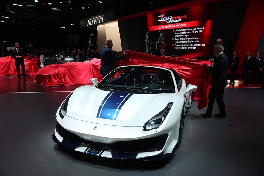 Ferrari 488 Pista Spider パリ・モーターショー