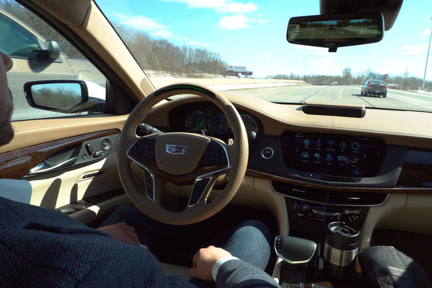 CT6のスーパークルーズ作動状態