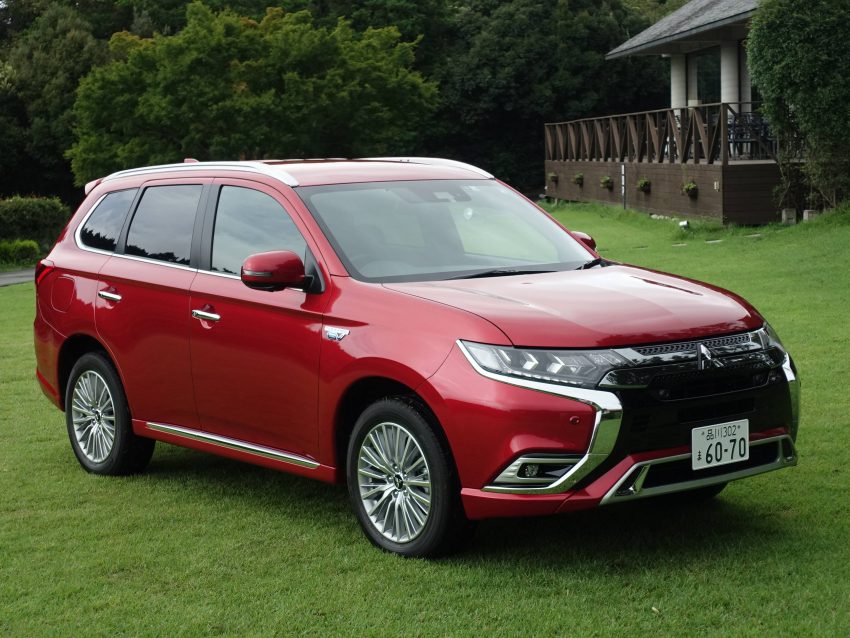 三菱 アウトランダーPHEV