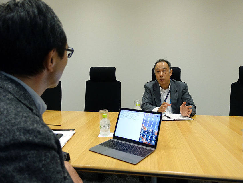 モータージャーナリストの鈴木直也氏がインタビュー