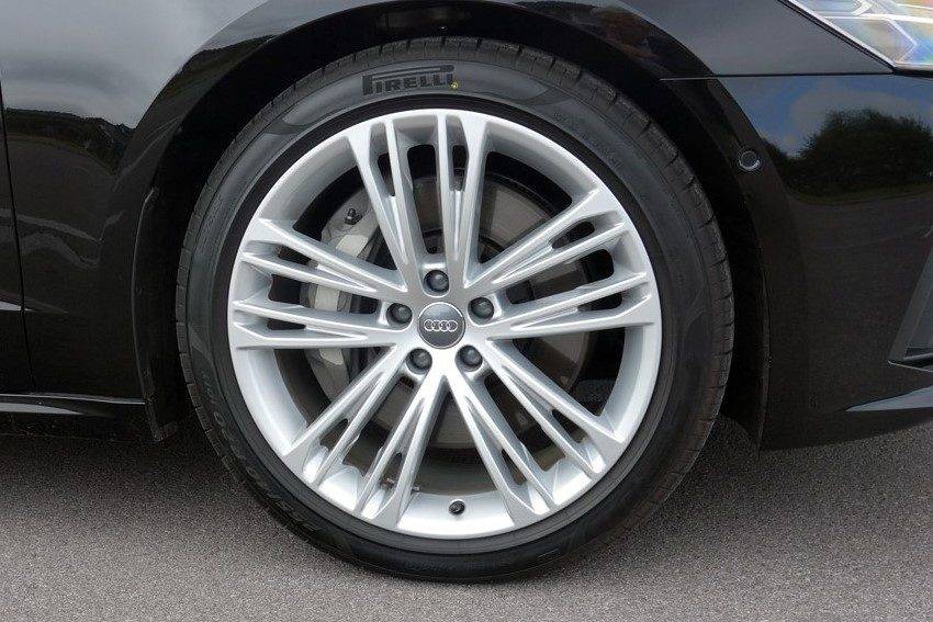 255/40R20サイズのピレリ Pゼロ