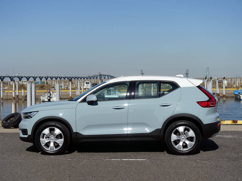 ボルボ XC40