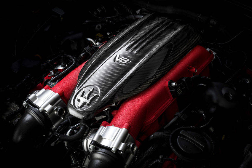 トロフェオ用の590ps/734Nmを発生するV8ツインターボエンジン