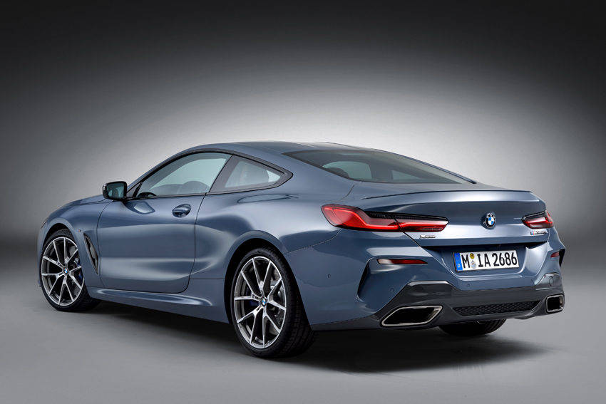 BMW 8シリーズ M850i xDrive