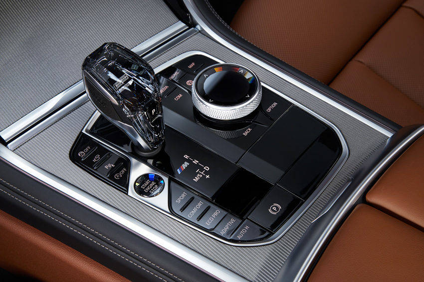 BMW 8シリーズ M850i xDrive