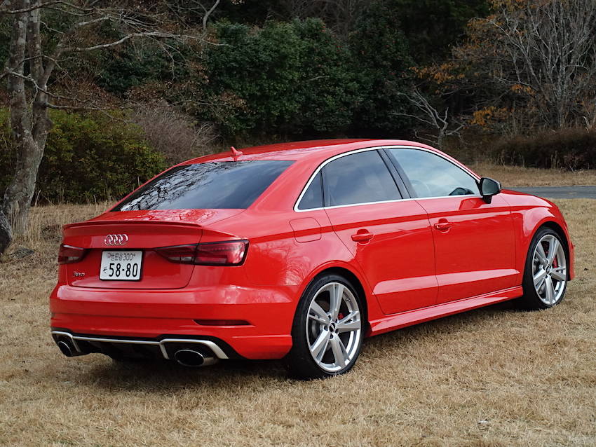 アウディ RS3セダン 試乗記