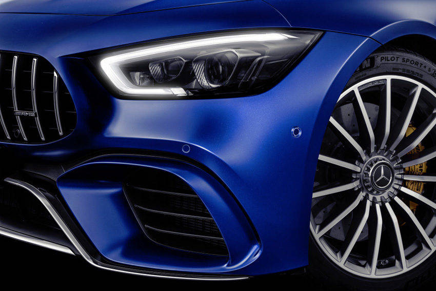 メルセデス AMG GT 4ドアクーペ