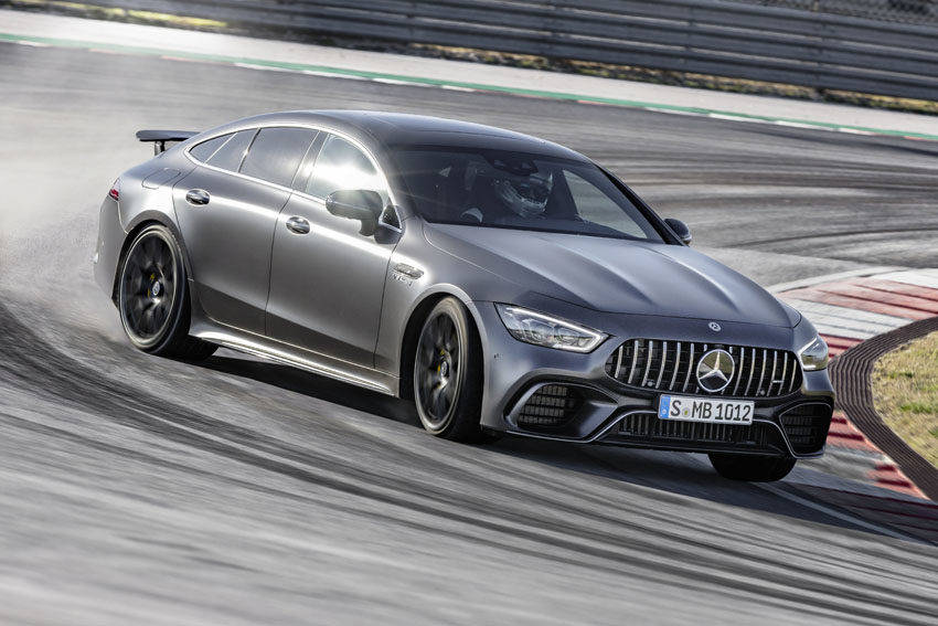メルセデス AMG GT 4ドアクーペ