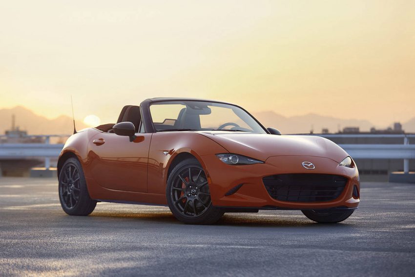 マツダ レーシングオレンジ MX-5 30周年記念車 ロードスター