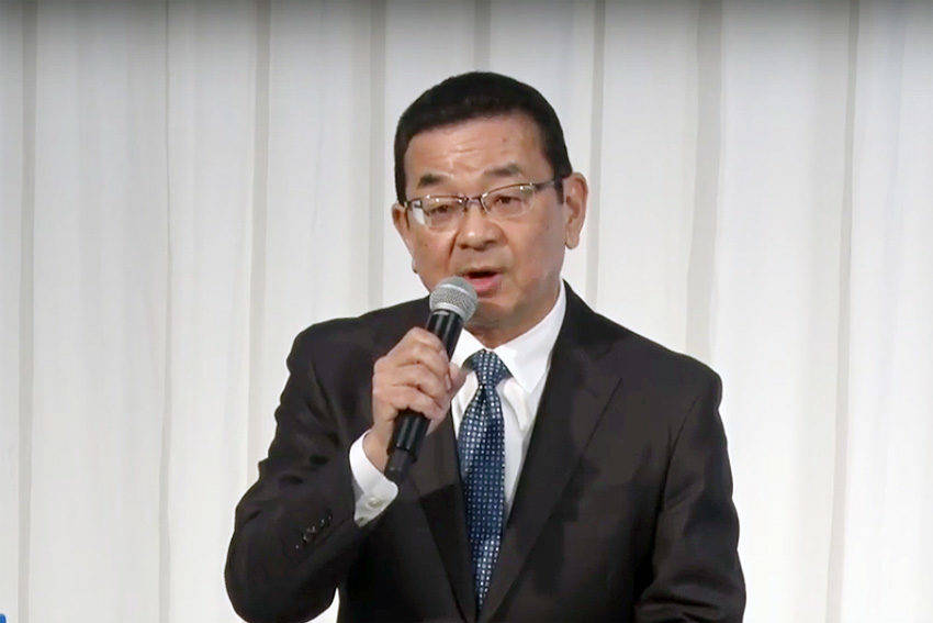急記者会見に臨んだホンダの八郷隆弘社長