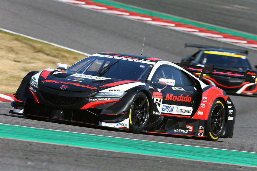 GT500クラスのＭodulo Nakajima Racing NSX