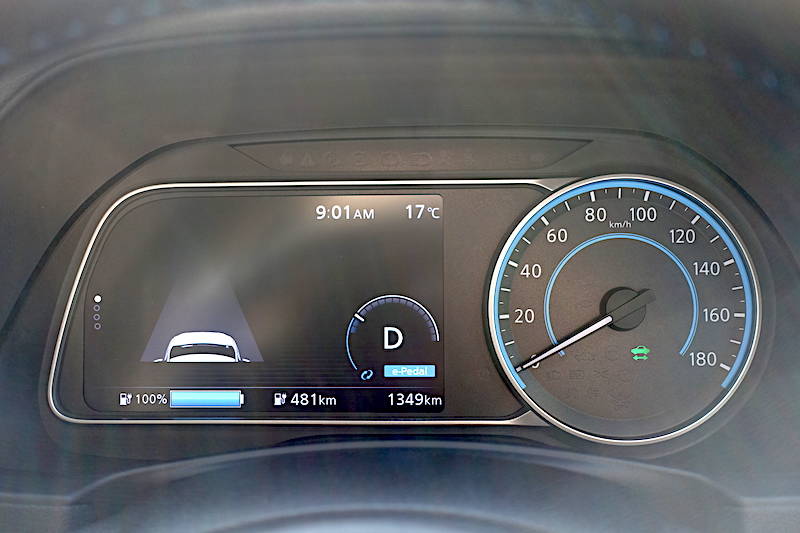 乗り出しの時は480km航続可能と表示