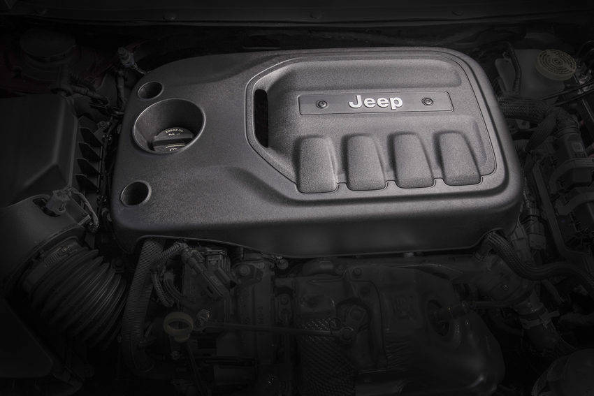 トレイルホークが搭載する272ps/400Nmを発生する2.0L・直4直噴ターボ