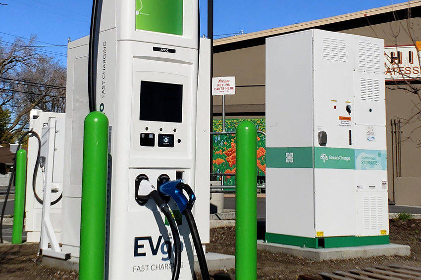 NEDO・日産・兼松がカリフォルニア州でチャデモ式超高速充電器導入