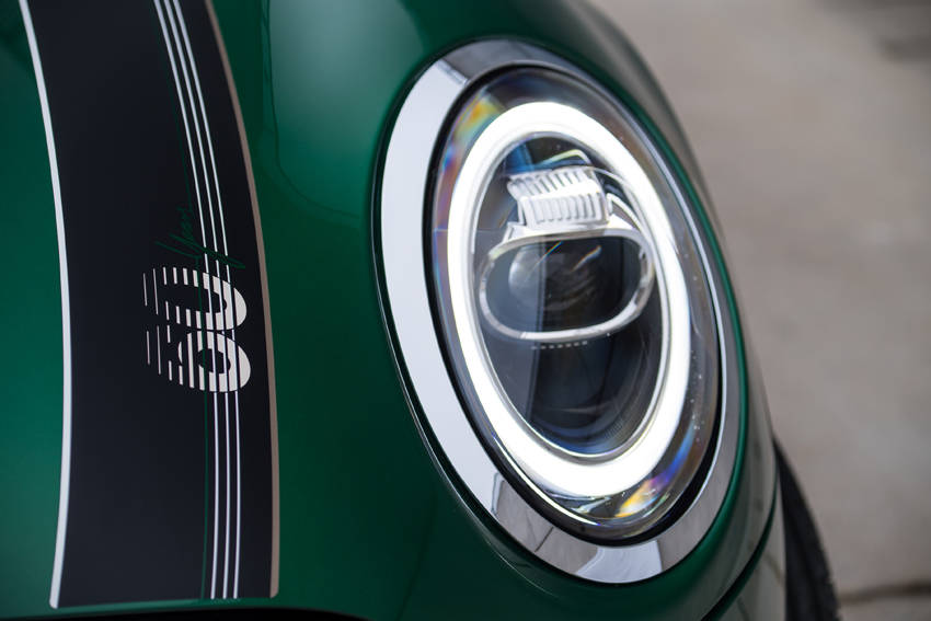 MINI 生誕60周年 特別仕様車 「MINI 60 YEARS EDITION」