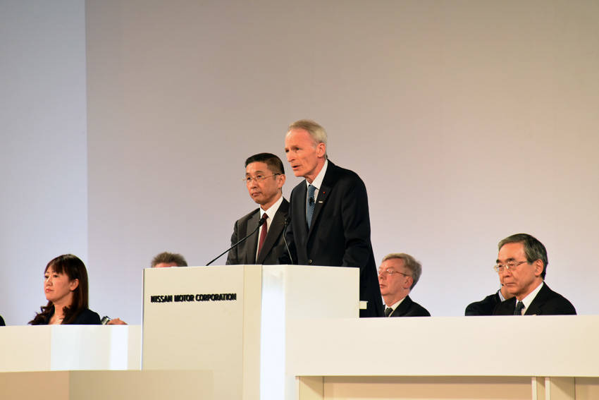 4月8日に開催された臨時株主総会