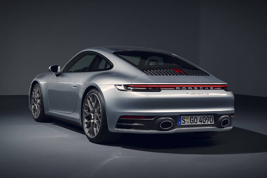 新型8代目ポルシェ 911日本デビュー