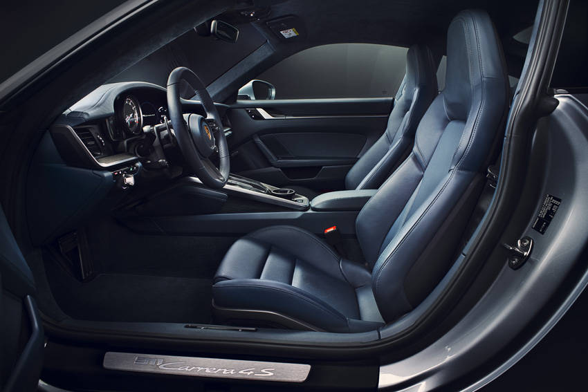 新型8代目ポルシェ 911日本デビュー