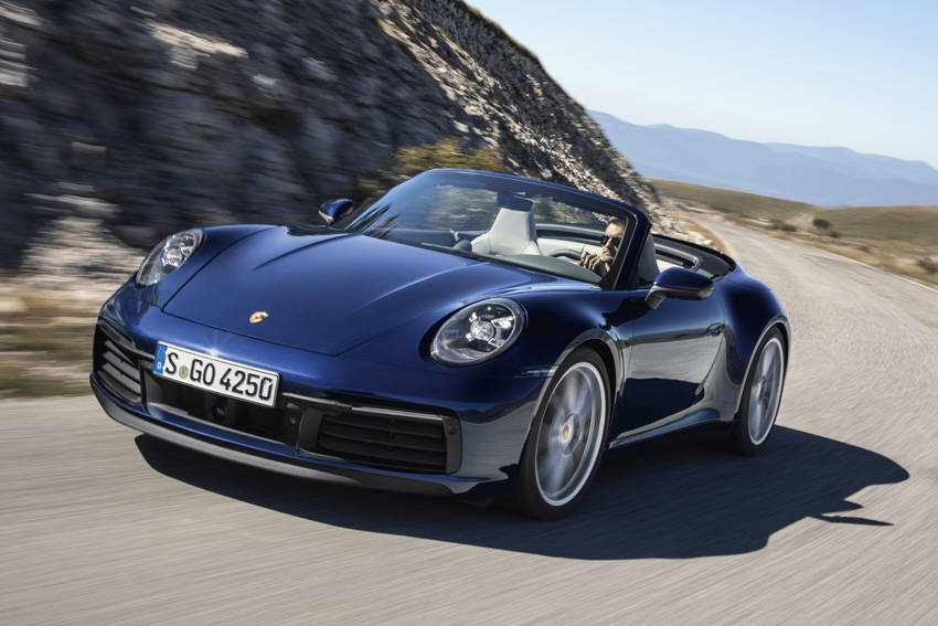 新型8代目ポルシェ 911日本デビュー
