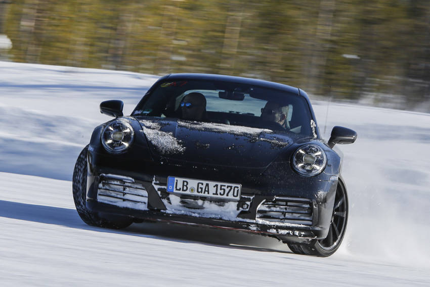 新型8代目ポルシェ 911日本デビュー