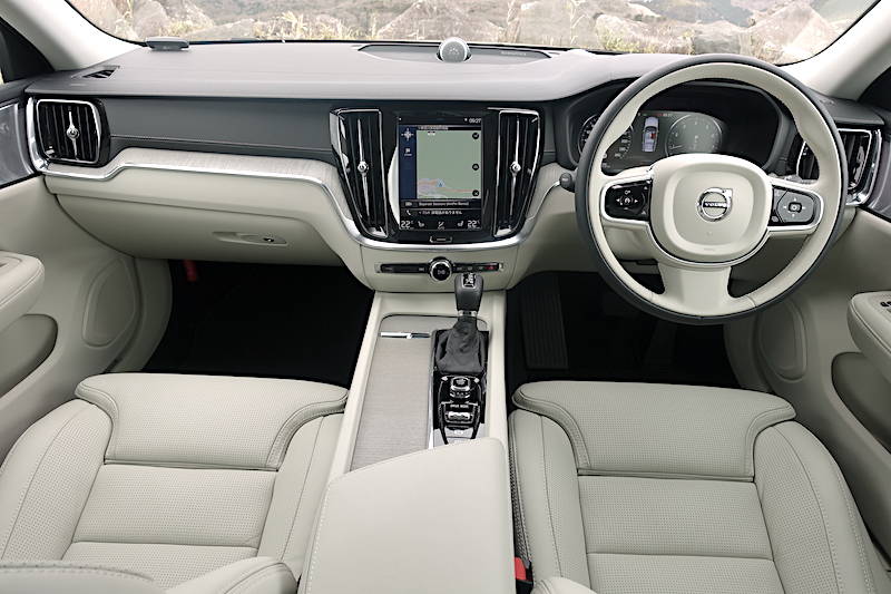 ボルボ V60クロスカントリーT5 AWD Pro　試乗記