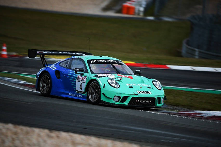 SP9クラスに出場するポルシェ 911 GT3