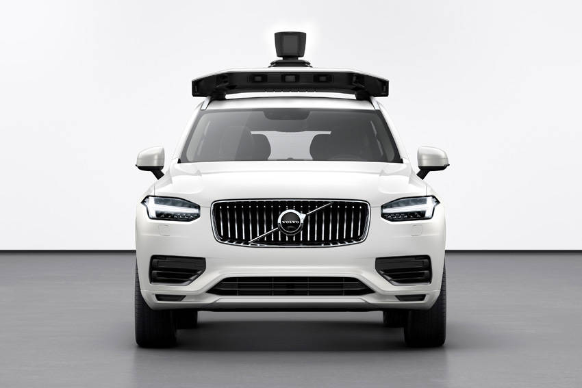ボルボ ウーバーと共同開発した自動運転用生産モデルを発表